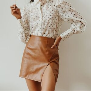 Lulu's Walking the Walk Camel Vegan Leather Mini Skirt M